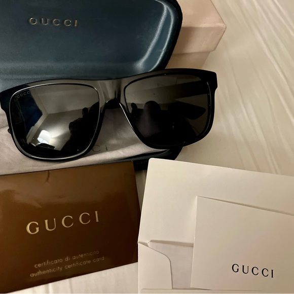 Gucci Mens or women’s sunglasses with case and certificate of authenticity - Picture 4 of 6